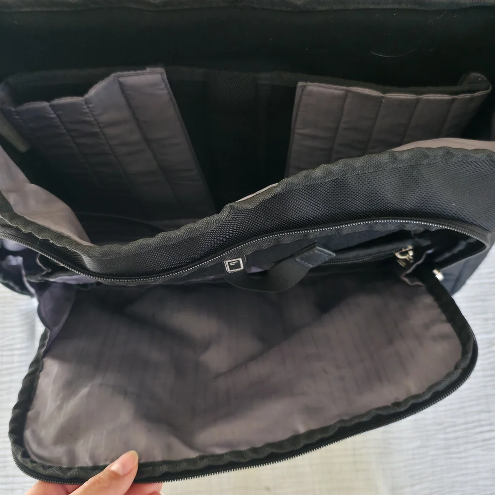 Samsonite Black Laptop Messenger Travel Bag Business Shoulder Zip Compartments